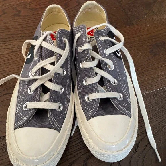 Never worn! Converse/Comme Dos Garçons Gray Sneakers with Heart Design - Picture 3 of 7